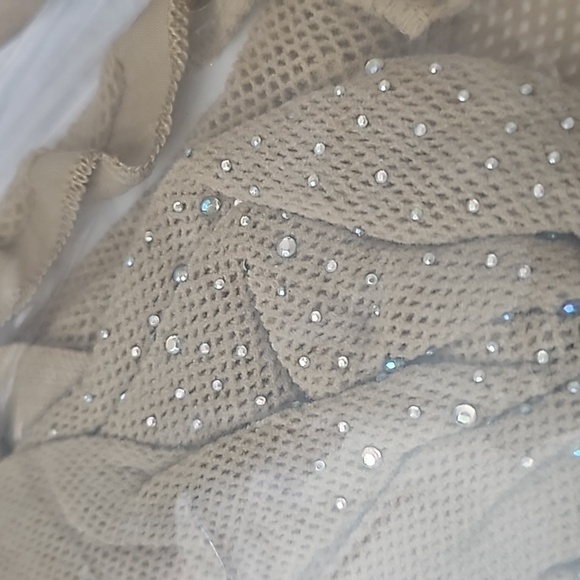 Taupe Diamond GEM nylons - Picture 3 of 3